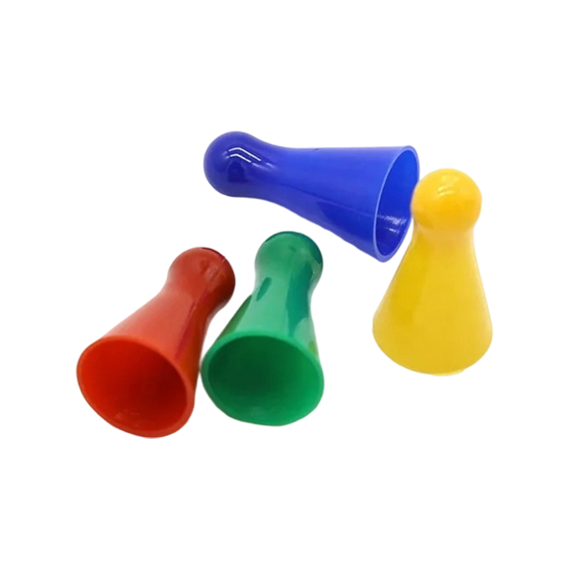 Wielokolorowe plastikowe pionki Ludo